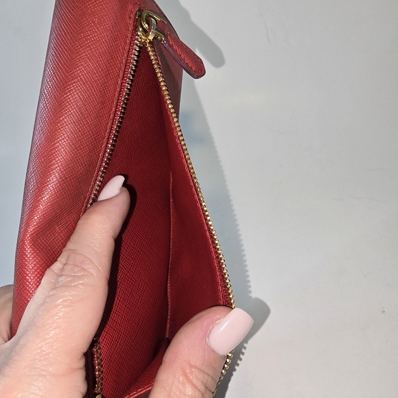 Prada Box, Paper, Wallet, and authentication card - Picture 8 of 12